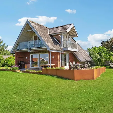 度假居 4 Bedroom In *