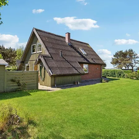 度假居 4 Bedroom In *