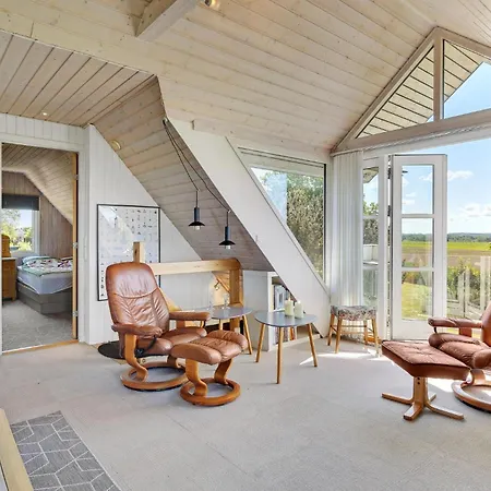 Pet Friendly In With House A Panoramic View Assens